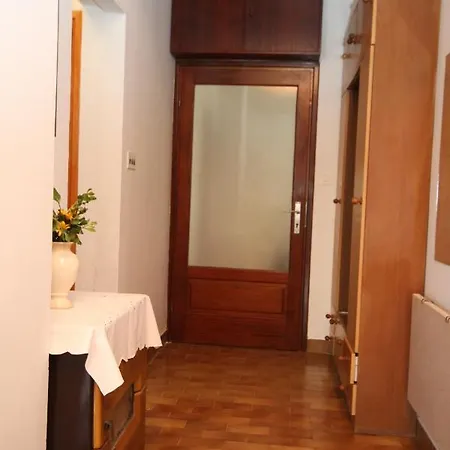 Апартаменты With Parking Space - 6691 *