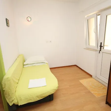 Апартаменты With Parking Space - 6691 *